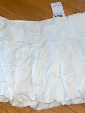 MEEKDAY Playful White Tennis Skirts
